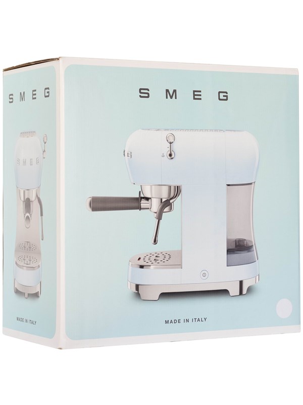 &apos; Style Ecfwheu  Coffee Machine With Cappuccinatore  Bar  White fra Smeg hos Proshop.dk 8017709324810